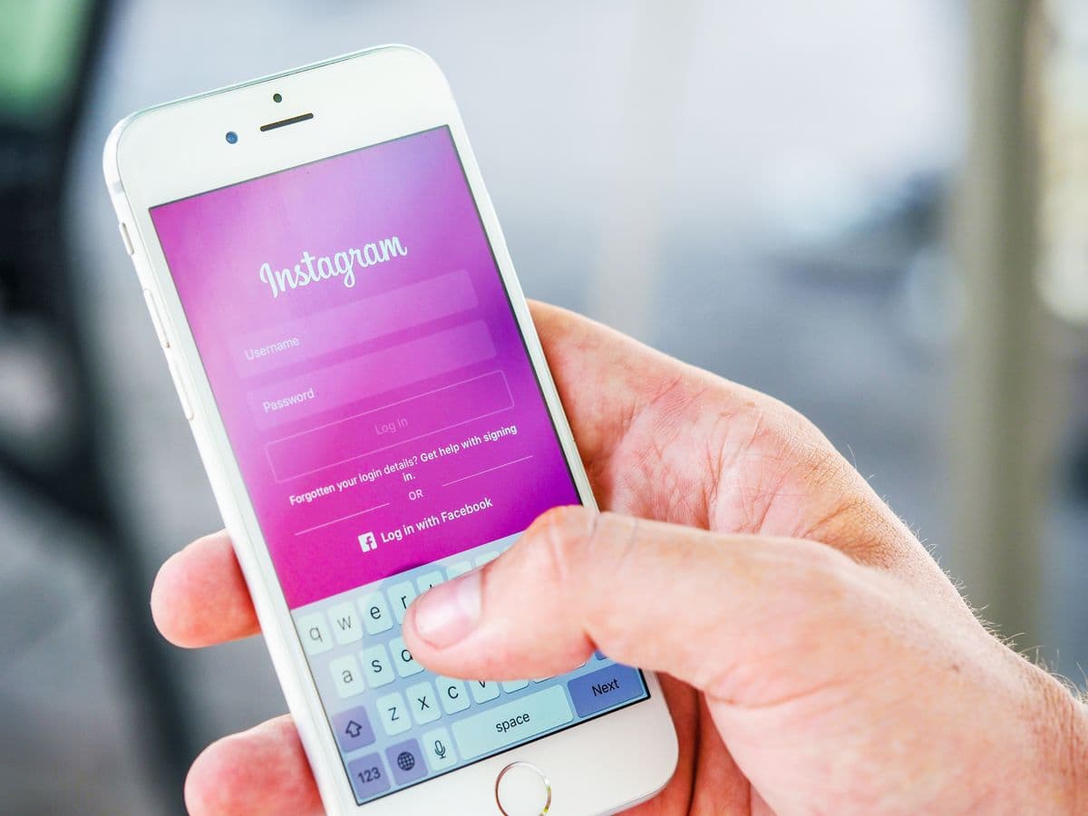 How to Drive Instagram Followers With a QR Code on Your Packaging